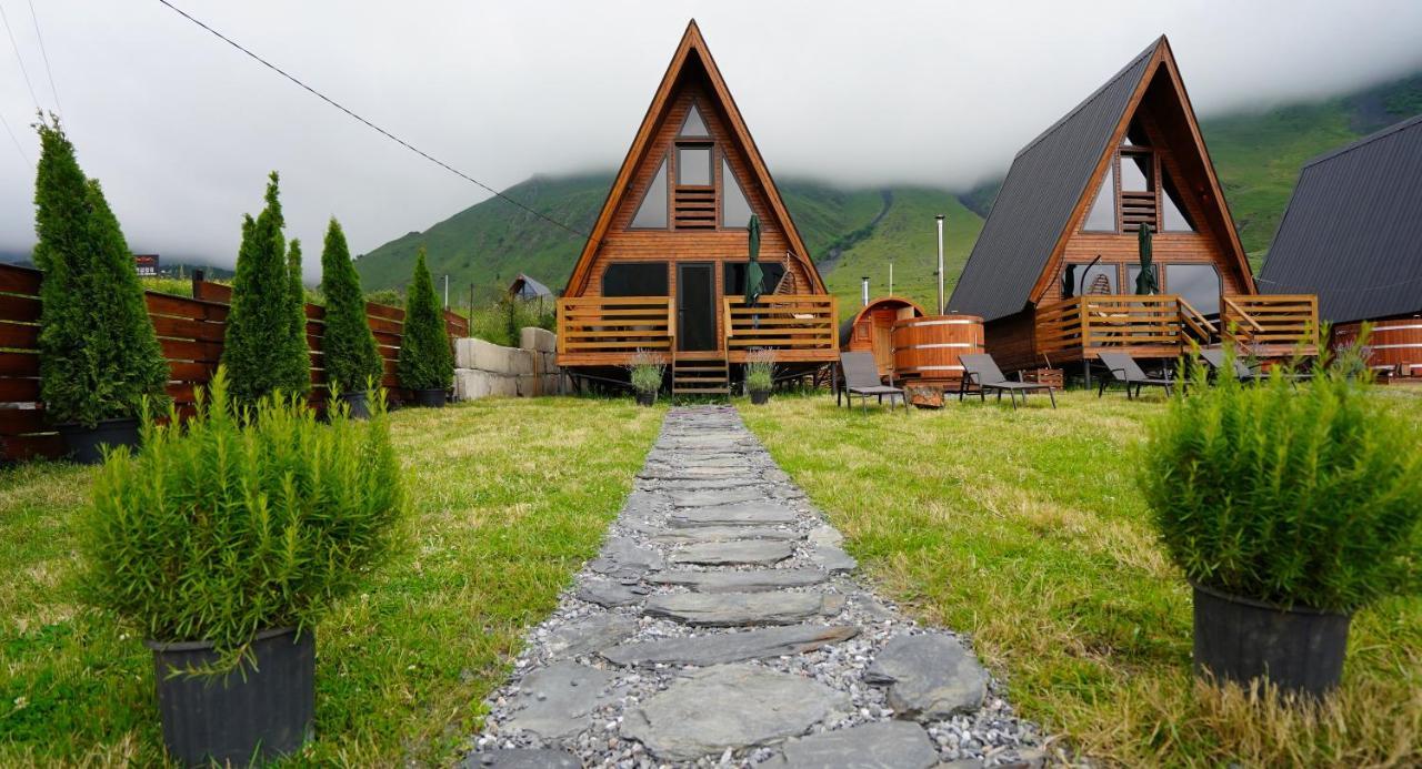 Kazbegi Spa Resort Cottages Exterior photo